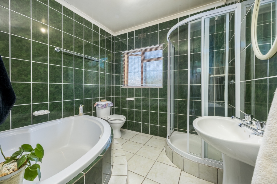 3 Bedroom Property for Sale in Rustdal Western Cape